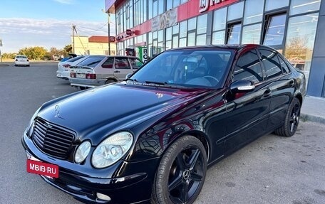 Mercedes-Benz E-Класс, 2004 год, 1 000 000 рублей, 4 фотография