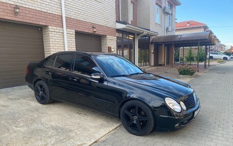 Mercedes-Benz E-Класс, 2004 год, 1 000 000 рублей, 13 фотография
