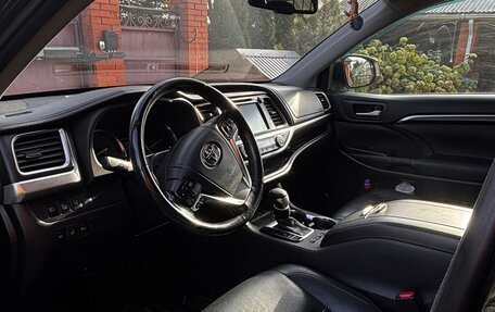 Toyota Highlander III, 2015 год, 2 950 000 рублей, 14 фотография