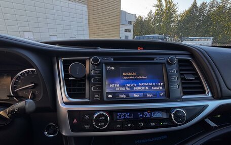 Toyota Highlander III, 2015 год, 2 950 000 рублей, 23 фотография