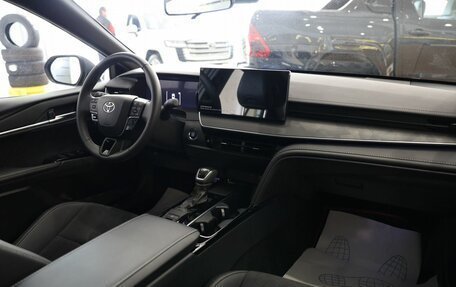 Toyota Camry, 2024 год, 4 600 000 рублей, 14 фотография