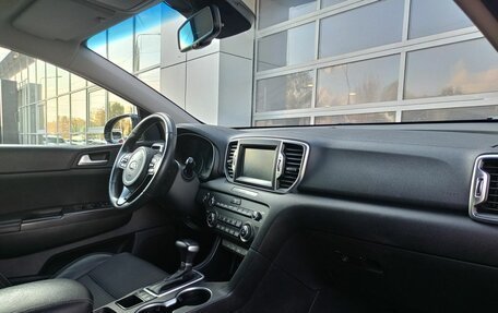 KIA Sportage IV рестайлинг, 2018 год, 2 177 500 рублей, 6 фотография