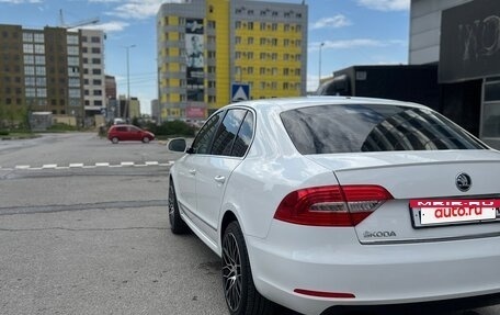 Skoda Superb III рестайлинг, 2014 год, 1 710 000 рублей, 14 фотография