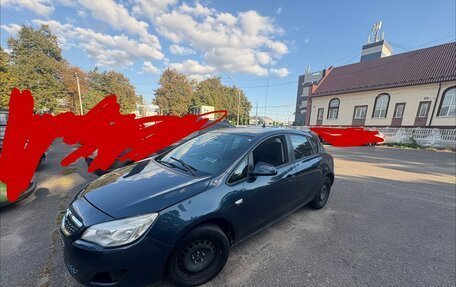 Opel Astra J, 2011 год, 410 000 рублей, 1 фотография