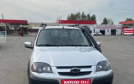 Chevrolet Niva I рестайлинг, 2018 год, 900 000 рублей, 1 фотография