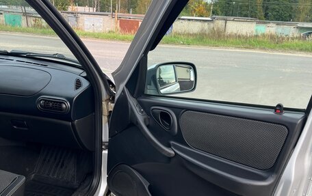 Chevrolet Niva I рестайлинг, 2018 год, 900 000 рублей, 14 фотография