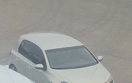 Volkswagen Golf VI, 2009 год, 800 000 рублей, 1 фотография