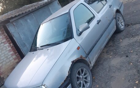 Volkswagen Vento, 1993 год, 93 000 рублей, 1 фотография