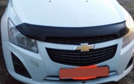 Chevrolet Cruze II, 2013 год, 700 000 рублей, 3 фотография