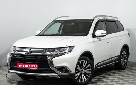 Mitsubishi Outlander III рестайлинг 3, 2016 год, 2 199 700 рублей, 1 фотография