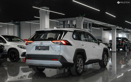 Toyota RAV4, 2024 год, 4 000 000 рублей, 4 фотография