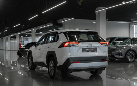 Toyota RAV4, 2024 год, 4 000 000 рублей, 5 фотография