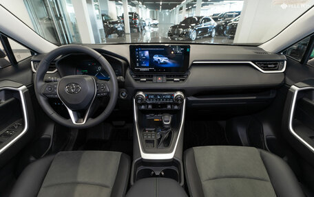 Toyota RAV4, 2024 год, 4 000 000 рублей, 8 фотография