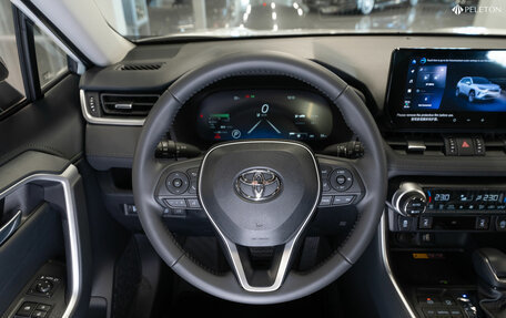 Toyota RAV4, 2024 год, 4 000 000 рублей, 11 фотография