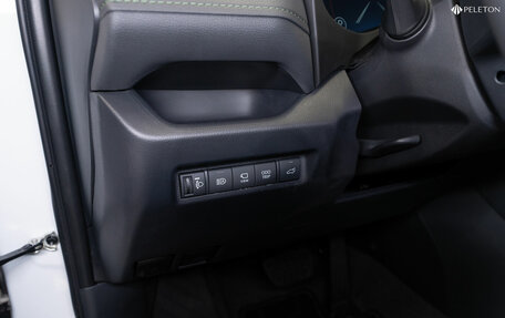 Toyota RAV4, 2024 год, 4 000 000 рублей, 22 фотография