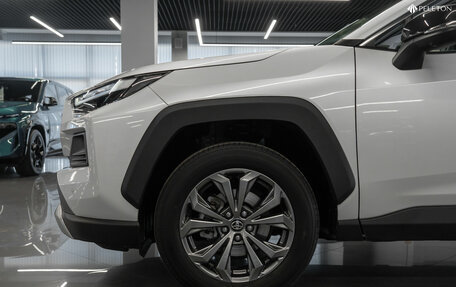 Toyota RAV4, 2024 год, 4 000 000 рублей, 26 фотография