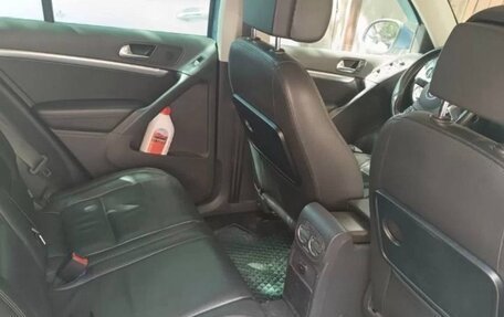 Volkswagen Tiguan I, 2011 год, 1 830 000 рублей, 7 фотография