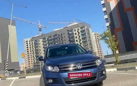 Volkswagen Tiguan I, 2011 год, 1 830 000 рублей, 12 фотография