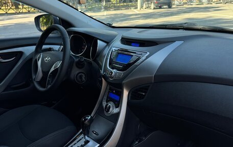 Hyundai Elantra V, 2012 год, 970 000 рублей, 12 фотография