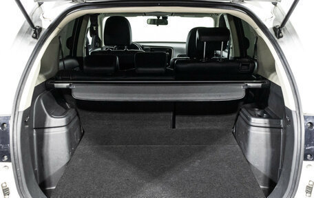 Mitsubishi Outlander III рестайлинг 3, 2016 год, 2 199 700 рублей, 18 фотография