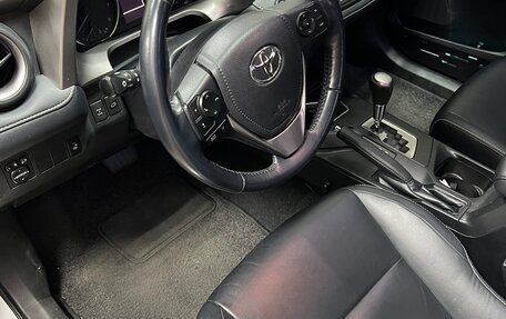 Toyota RAV4, 2018 год, 3 500 000 рублей, 5 фотография