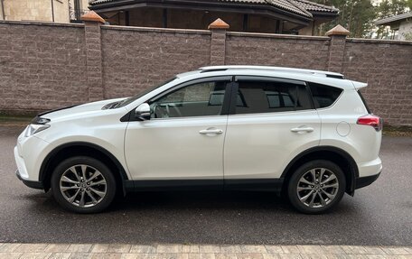 Toyota RAV4, 2018 год, 3 500 000 рублей, 2 фотография