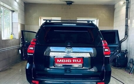 Toyota Land Cruiser Prado 150 рестайлинг 2, 2018 год, 3 800 000 рублей, 7 фотография
