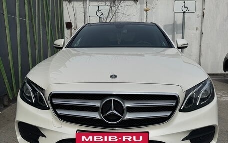 Mercedes-Benz E-Класс, 2018 год, 3 790 000 рублей, 11 фотография