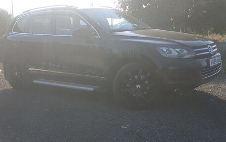 Volkswagen Touareg III, 2010 год, 2 000 000 рублей, 3 фотография