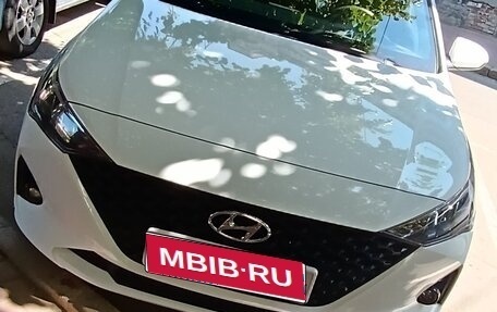 Hyundai Solaris II рестайлинг, 2020 год, 1 700 000 рублей, 1 фотография
