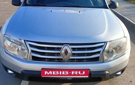 Renault Duster I рестайлинг, 2012 год, 570 000 рублей, 2 фотография