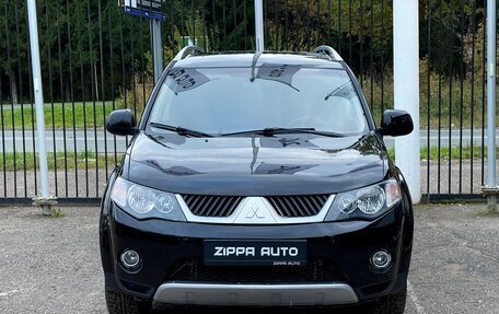 Mitsubishi Outlander III рестайлинг 3, 2009 год, 1 079 000 рублей, 2 фотография