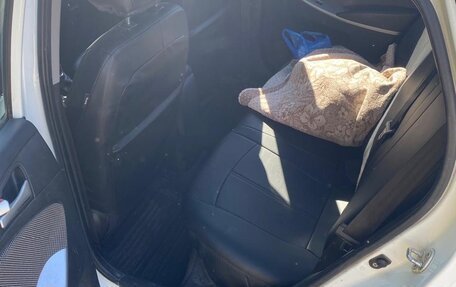 Hyundai Solaris II рестайлинг, 2013 год, 800 000 рублей, 6 фотография