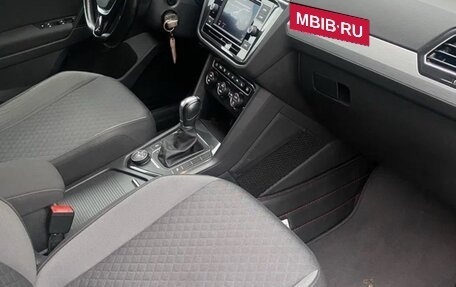 Volkswagen Tiguan II, 2017 год, 1 950 000 рублей, 12 фотография