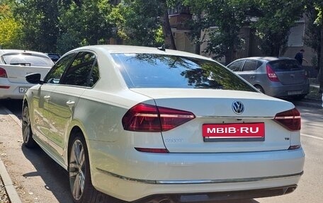 Volkswagen Passat B8 рестайлинг, 2017 год, 1 850 000 рублей, 4 фотография