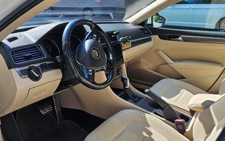 Volkswagen Passat B8 рестайлинг, 2017 год, 1 850 000 рублей, 13 фотография