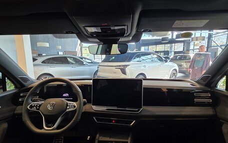 Volkswagen Tiguan, 2025 год, 4 950 000 рублей, 27 фотография