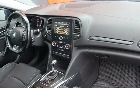 Renault Megane IV, 2018 год, 1 499 000 рублей, 11 фотография
