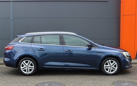 Renault Megane IV, 2018 год, 1 499 000 рублей, 3 фотография