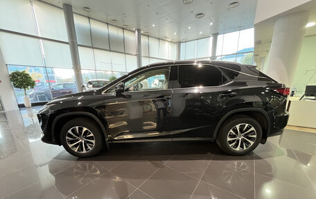 Lexus RX IV рестайлинг, 2021 год, 4 494 000 рублей, 12 фотография