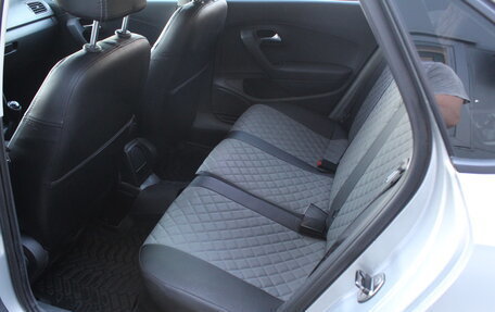 Volkswagen Polo VI (EU Market), 2012 год, 650 000 рублей, 18 фотография
