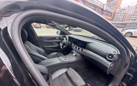 Mercedes-Benz E-Класс, 2021 год, 4 150 000 рублей, 24 фотография
