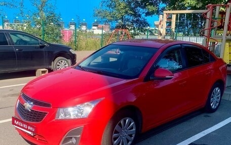 Chevrolet Cruze II, 2014 год, 900 000 рублей, 3 фотография
