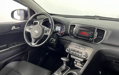 KIA Sportage IV рестайлинг, 2016 год, 1 800 000 рублей, 14 фотография