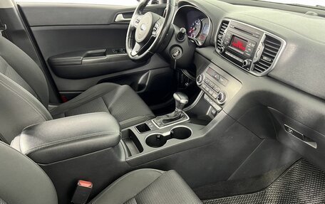 KIA Sportage IV рестайлинг, 2016 год, 1 800 000 рублей, 13 фотография