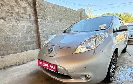 Nissan Leaf I, 2013 год, 590 000 рублей, 3 фотография
