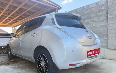 Nissan Leaf I, 2013 год, 590 000 рублей, 4 фотография