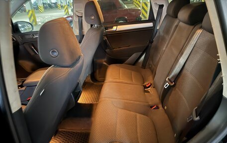 Volkswagen Touareg III, 2012 год, 2 050 000 рублей, 16 фотография
