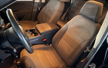 Volkswagen Touareg III, 2012 год, 2 050 000 рублей, 17 фотография