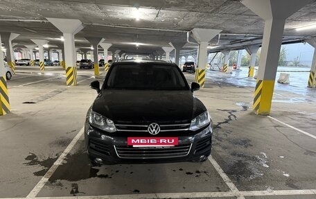Volkswagen Touareg III, 2012 год, 2 050 000 рублей, 11 фотография